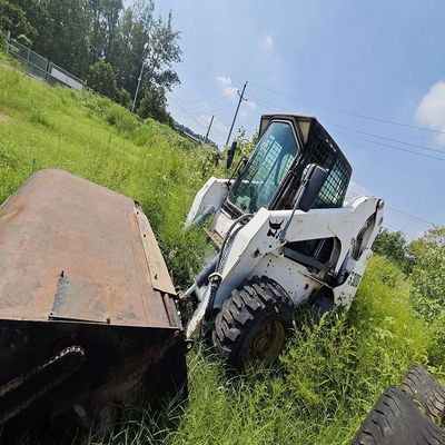 Bobcats300 185 300 USA Mini Skid Steer Loader with Closed Sweeper in Stock