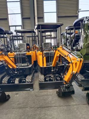 2.5 T Mini Excavator Digger Compact Crawler Excavation Equipment 4.12 Meters Length