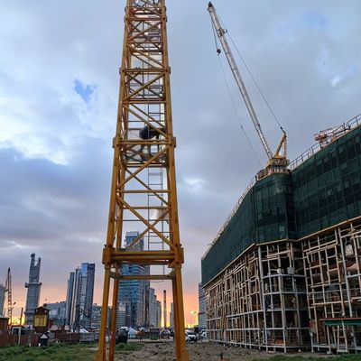 Used City Lifting Tower Cranes 6 Tons XCMG 6012 Flat Head Tower Crane For Construction