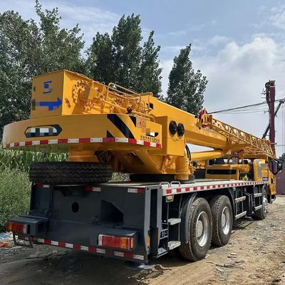 Chinese Factory 25ton Truck Crane Xct25 with Spare Parts Good Quality Crane