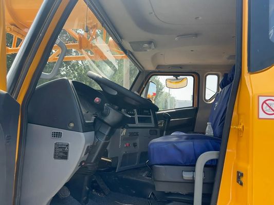 Chinese Factory 25ton Truck Crane Xct25 with Spare Parts Good Quality Crane