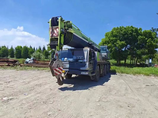 Used 130 Ton Zoomlion Mobile Crane Low Fuel Consumption Construction Truck with Essential Gear and Motor Pump Core Components