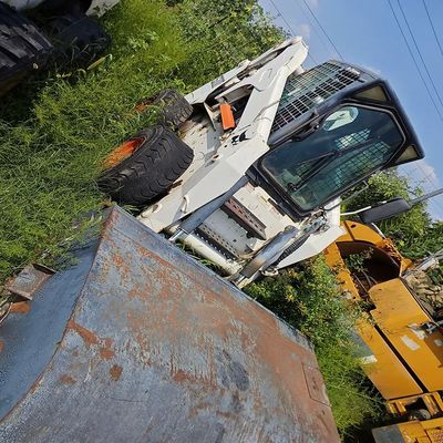 Bobcats300 185 300 USA Mini Skid Steer Loader with Closed Sweeper in Stock