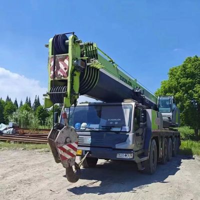 Used 130 Ton Zoomlion Mobile Crane Low Fuel Consumption Construction Truck with Essential Gear and Motor Pump Core Components