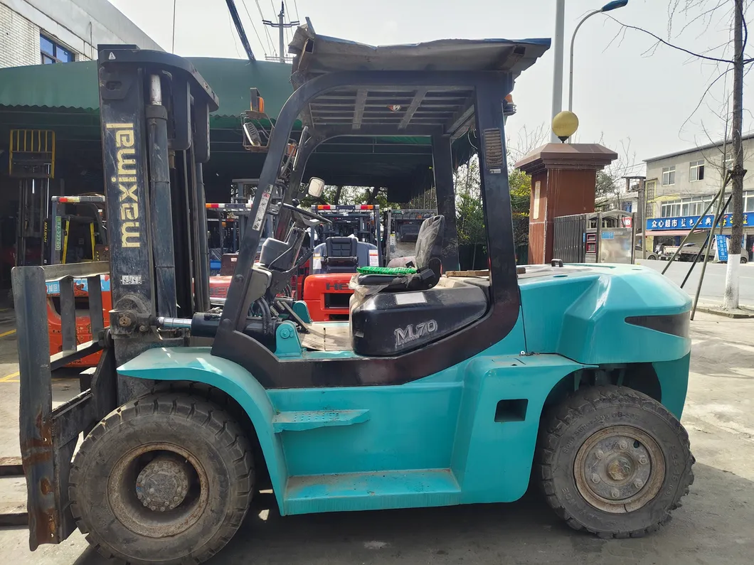 7 Ton 1800kg 4-Wheel Electric Forklift with Attachment Made in China 0