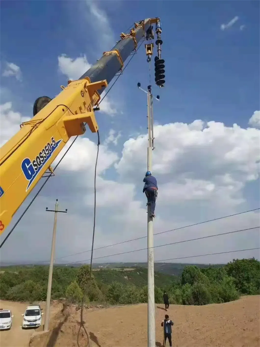 Custom Configured HOWO Zz1048d3314c1r Knuckle Boom Mounted Crane for Sale 0