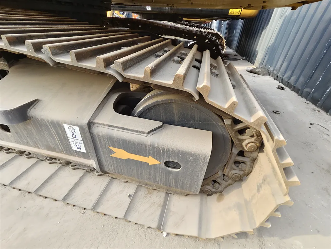 Used PC200 Crawler Excavator Second Hand 20ton Digger for Sale Backhoe Ready 1