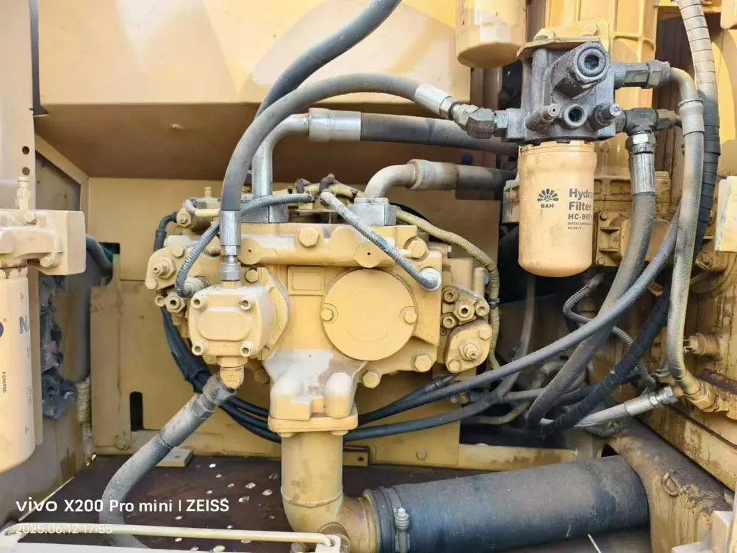 Refurbished Cat323D 323dl Low Price Good Quality Excavator for Sales 1