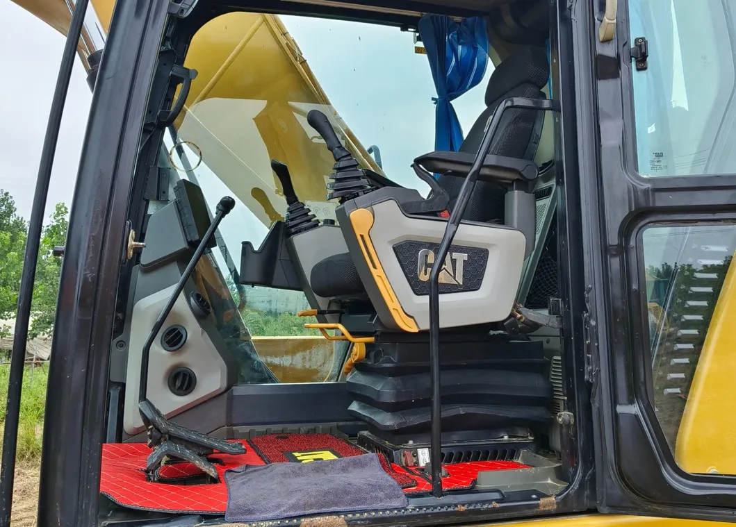 Newest Model 20 Tons Middle Size Cat 320gc Excavator Stock for Sales 4