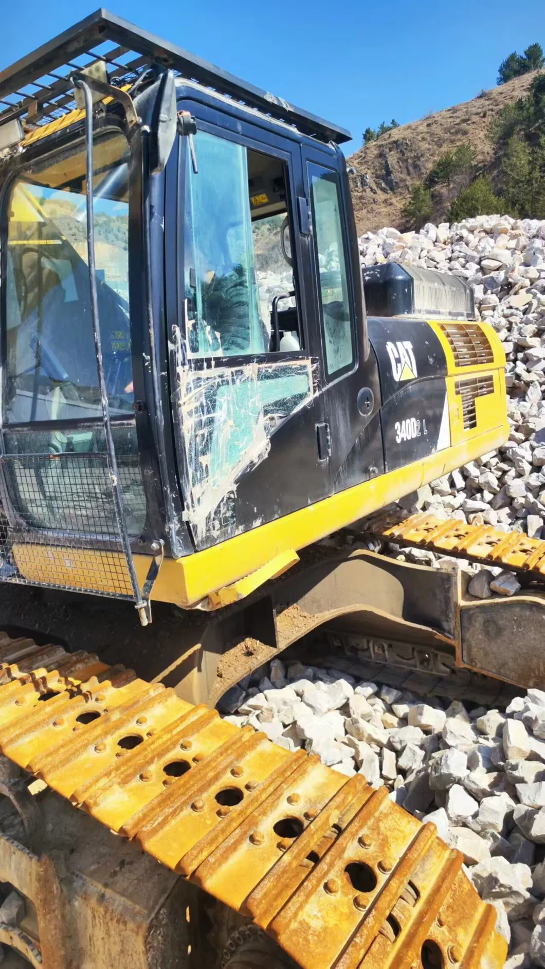 Large Second-Hand Excavator Caterpillar 340 Is Low Price and Durable 2