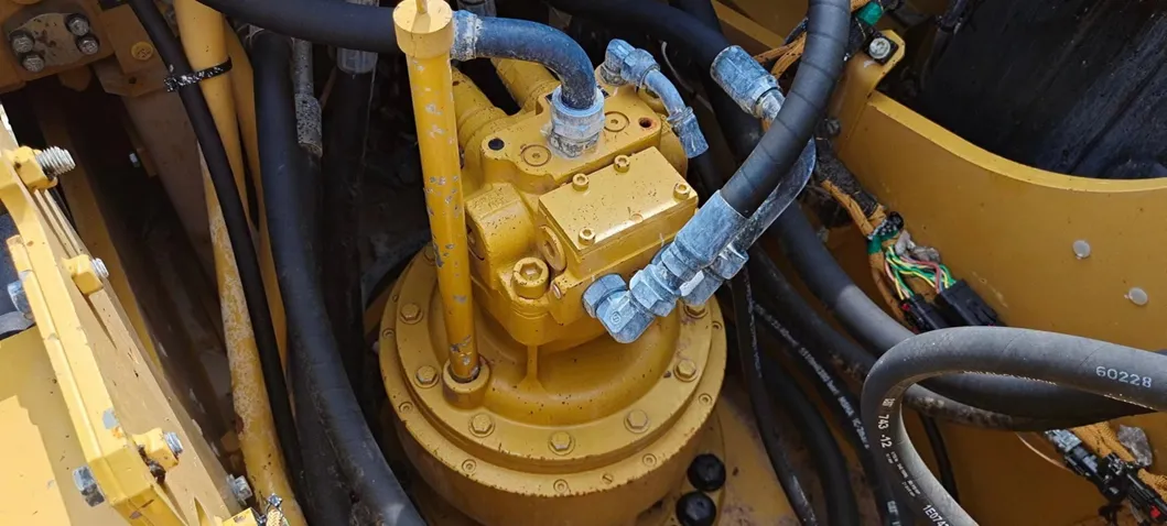 Used Original Excavator, Cat320 1