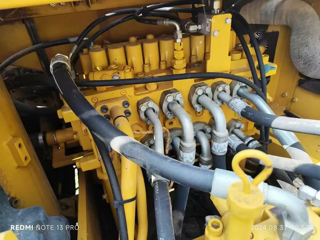 Best Sell 23ton Caterpillar Hydraulic Used Crawler Cat323 Excavator 1