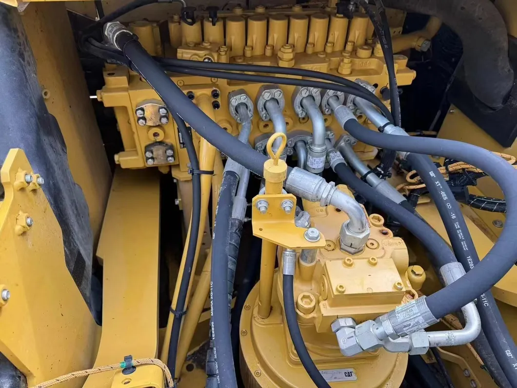 Used Excavator for Sale at Low Price, Cat330gc, Second-Hand 30-Ton Heavy Excavator Price, Excellent Condition 2