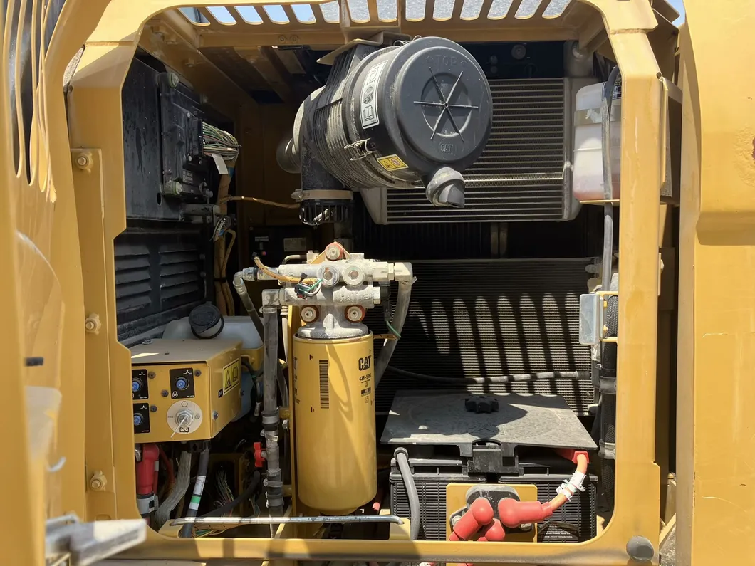 13 Tons Used Cat 313D2gc 2021year for Sale in Zhengzhou Yard Good Price 4