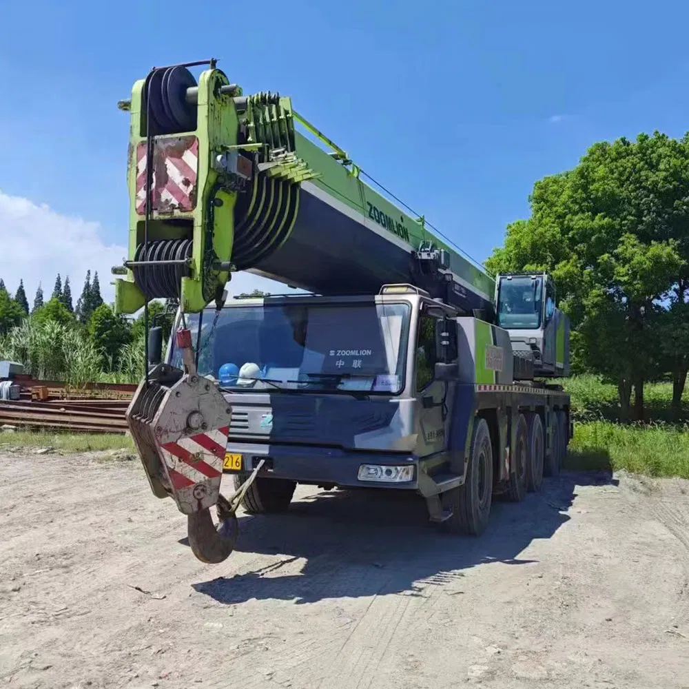 Used 130 Ton Zoomlion Mobile Crane Low Fuel Consumption Construction Truck with Essential Gear and Motor Pump Core Components 0