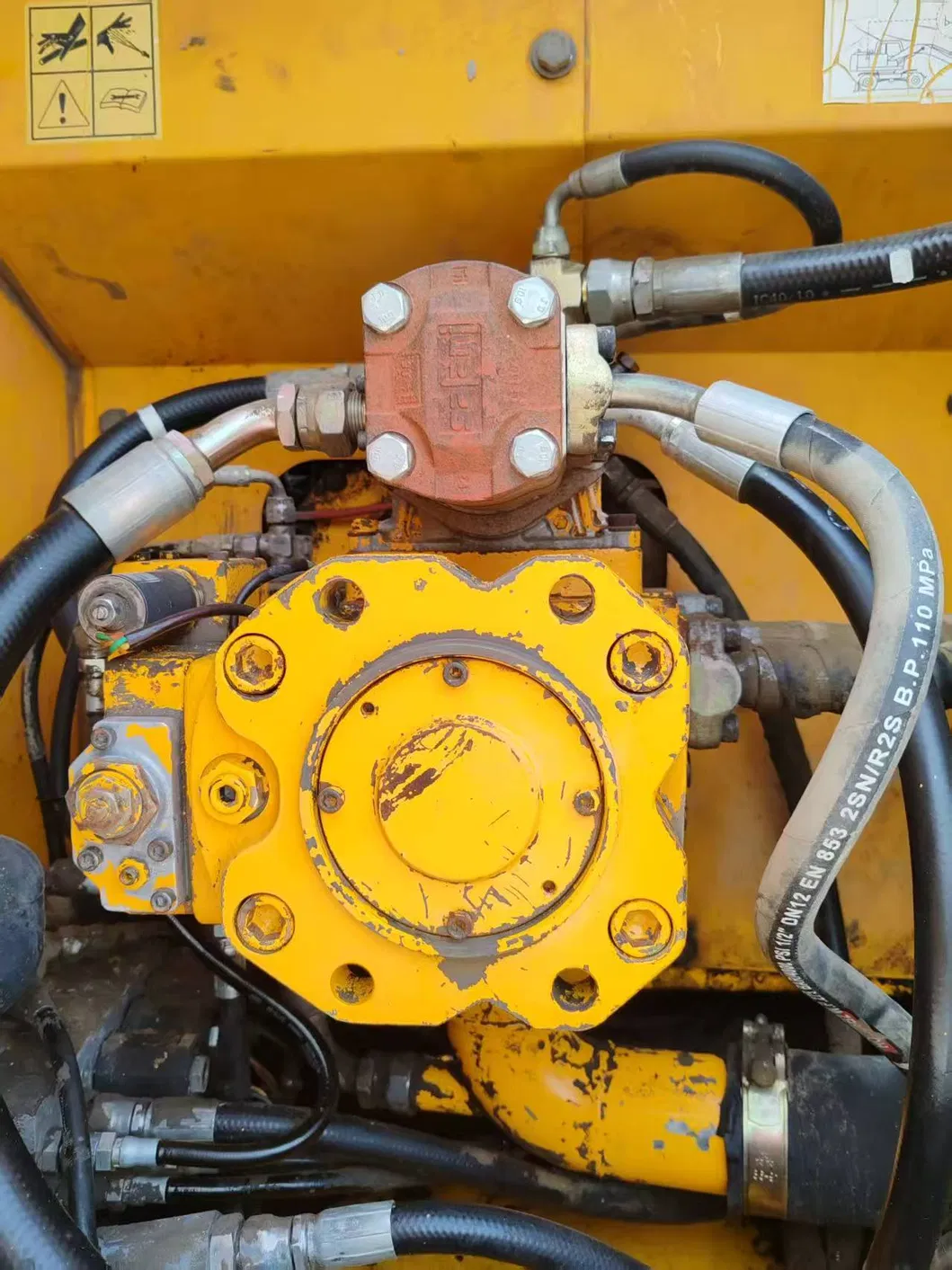 Hyundai 150W-7 Wheeled Excavator 15 Ton Wheel Used Construction Machinery Second Hand Cummins Engine of Excavator 3