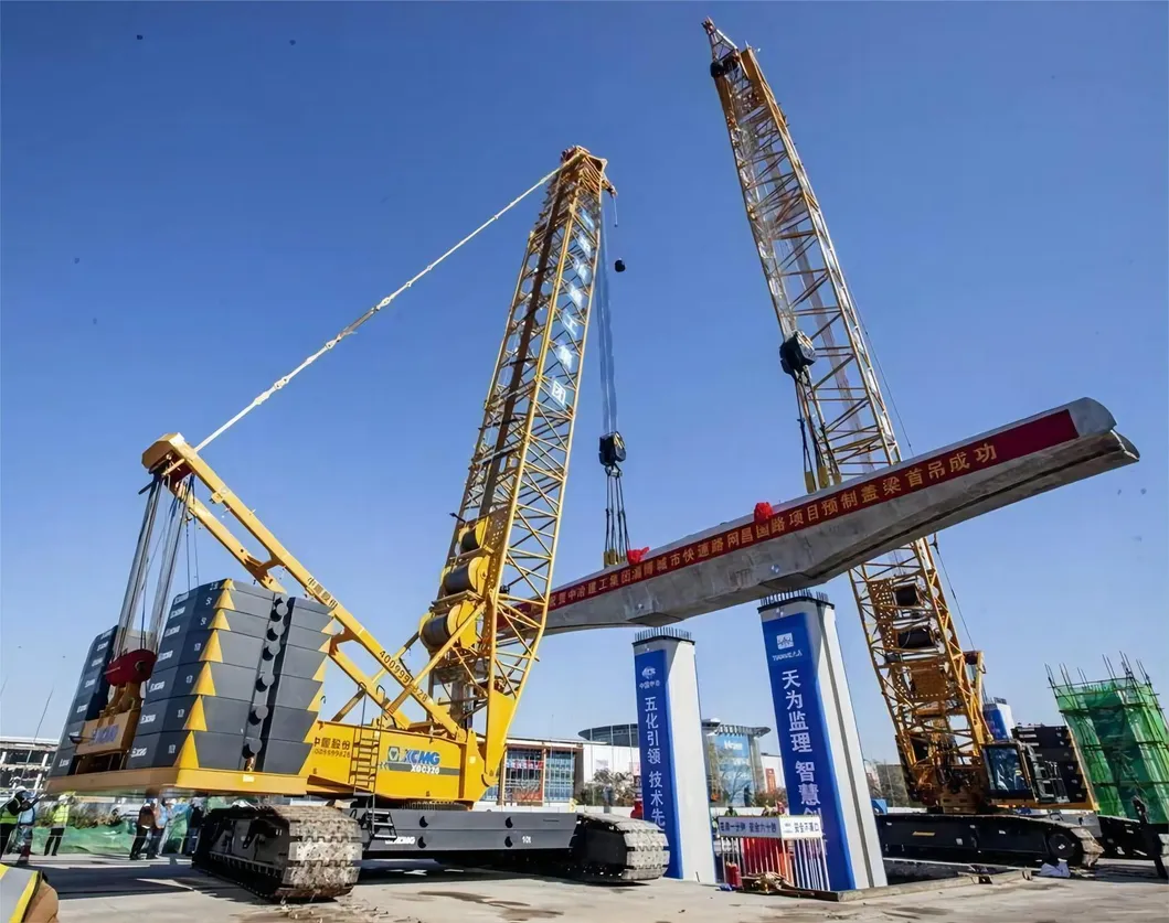 XCMG 400 Ton Xgc400 96m Used Crawler Crane for Sale 0