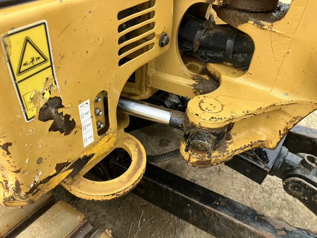 Factory Price Cat Used Mini Crawler Excavator 301.7 to Family Farm Use 4