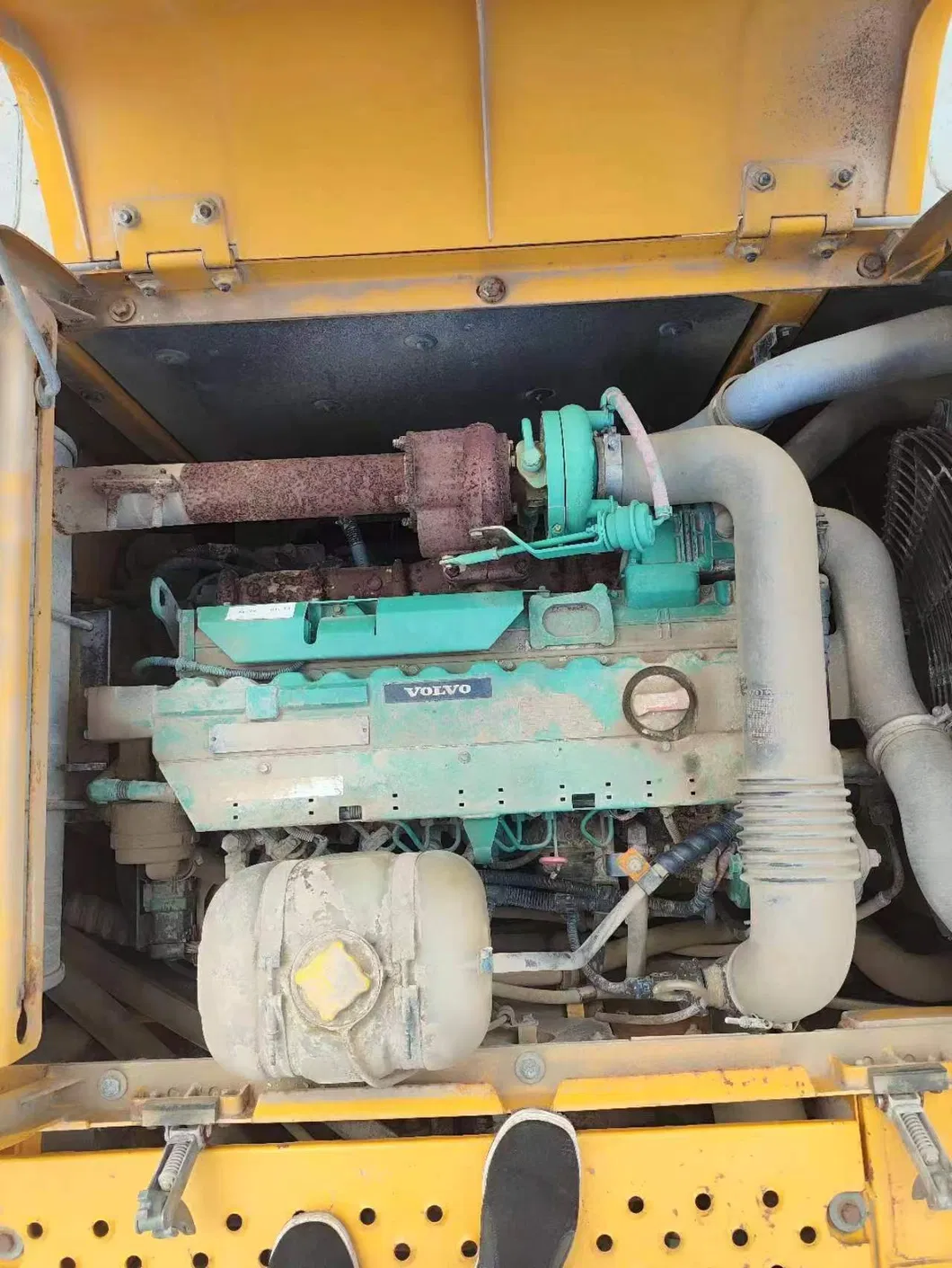 Diying High Quality 6ton Used Volvo Mini Excavators Used Ec60 140 210 240 Excavator in China for Sale 4