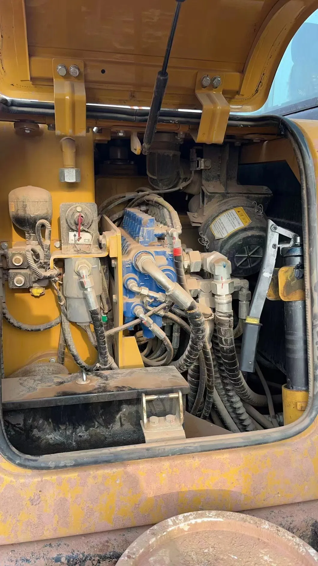 with Rubber Track Digger Used 6 Ton Sany 60 Sy60 Sy60c Mini Crawler Excavator for Sale 3