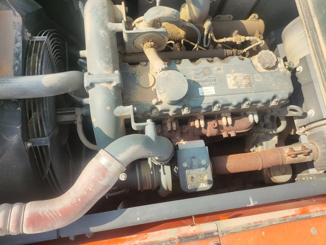Less Hour Cheap Used 21ton Doosan Crawler Excavator Machine Second Hand Imported Dx215 220 225 Excavator for Sale 3