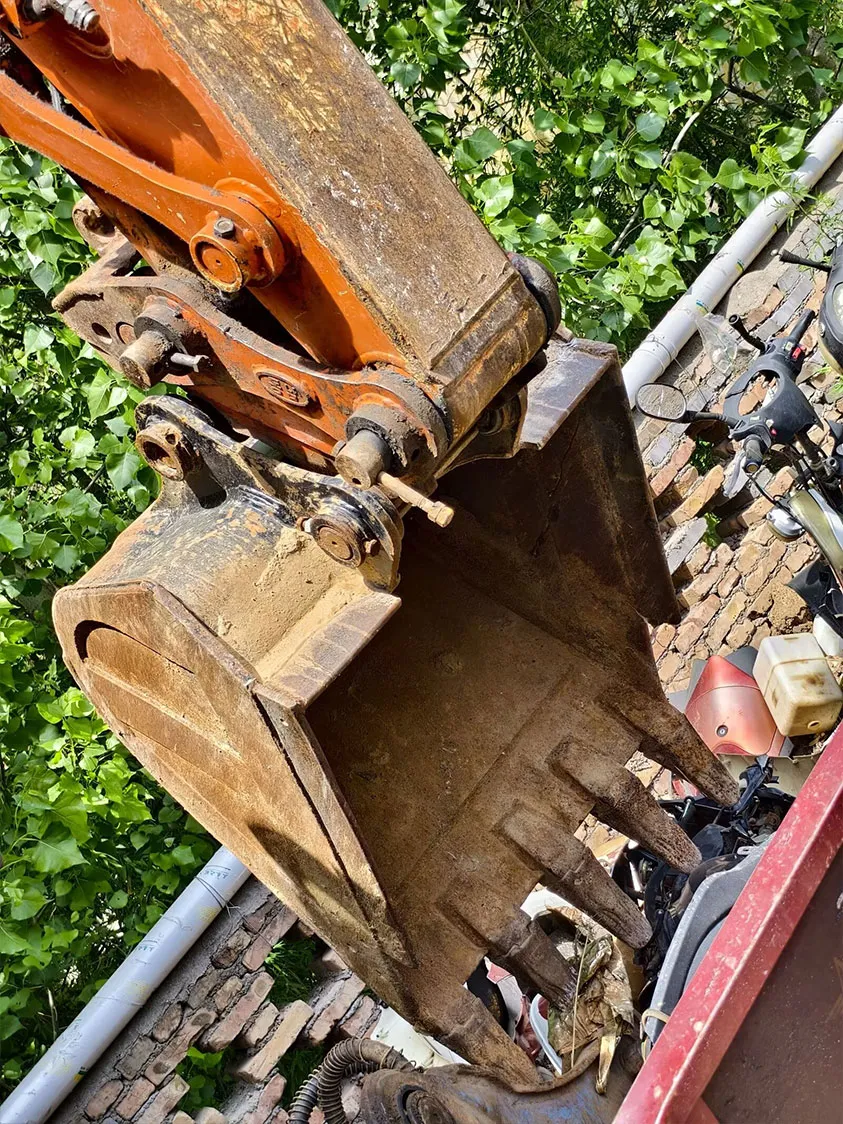 Original China Popular Second-Hand Excavator Hitachi 130 Price, Low Price for Sale Popular Excavator Hitachi 130 4