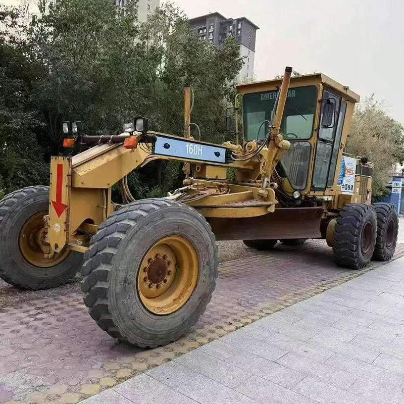 Used Caterpillar 160h Motor Grader Machine Japan Made Front Loader with Skid Steer Drive 2