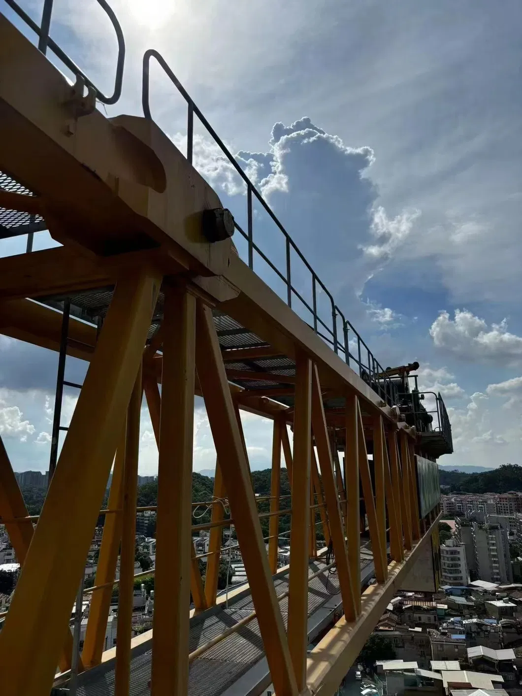 High Stability-Eco-Friendly Manipulator Hoisting Crane Zoomlion D1200-64 Lifting Machinery 1