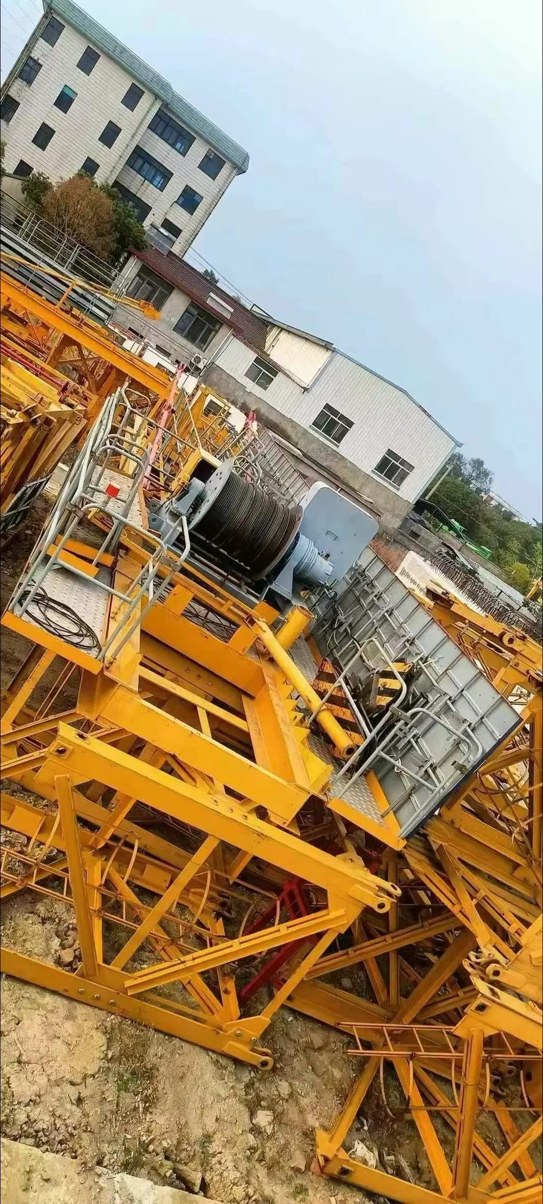 Advanced Safety 7527-18 Pre-Owned Tower Cranes with Cutting-Edge Technology 4