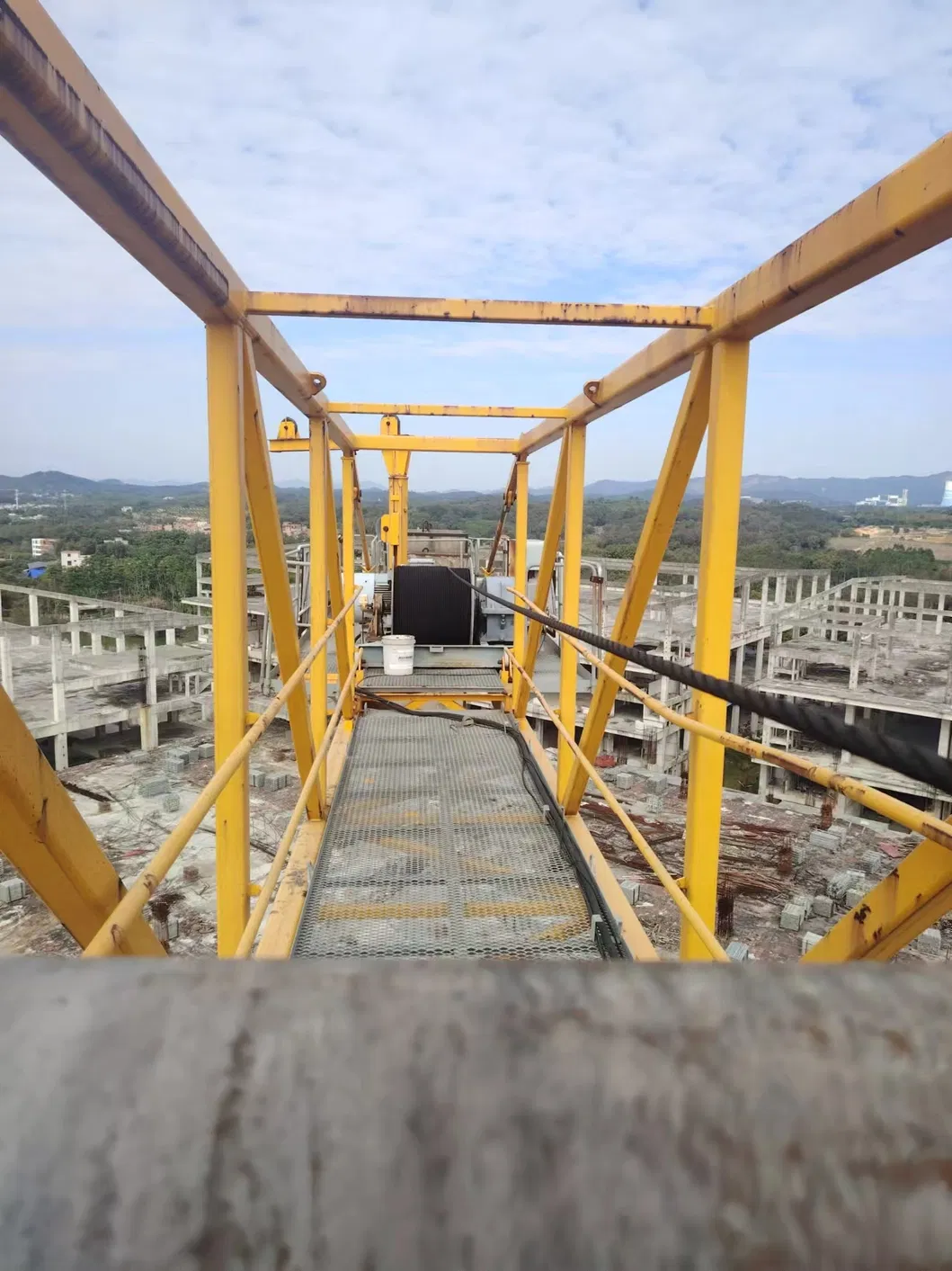 12 Tons Exceptional Lifting Capacity Hydraulic Cranes Zoomlion 7020-12 with 70m Wide Working Radius 1