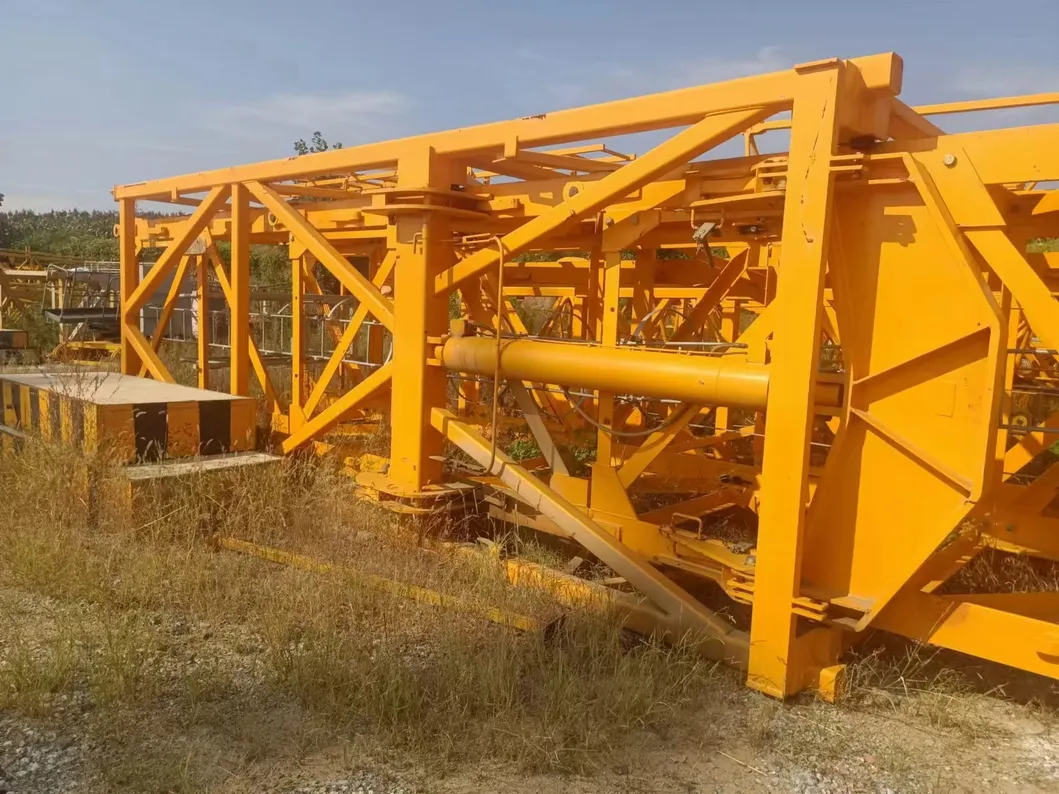 75kw Lifting Crane Zoomlion 6515-10 with Standard Mast Section 2.0m & Times; 2.0m & Times; 3.0m 0