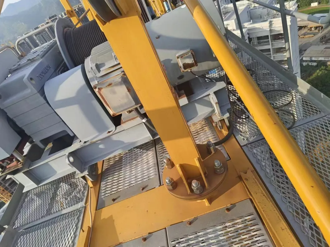 Construction Tower Crane Zoomlion 7020-12 for Large-Scale Construction Building Projects 3