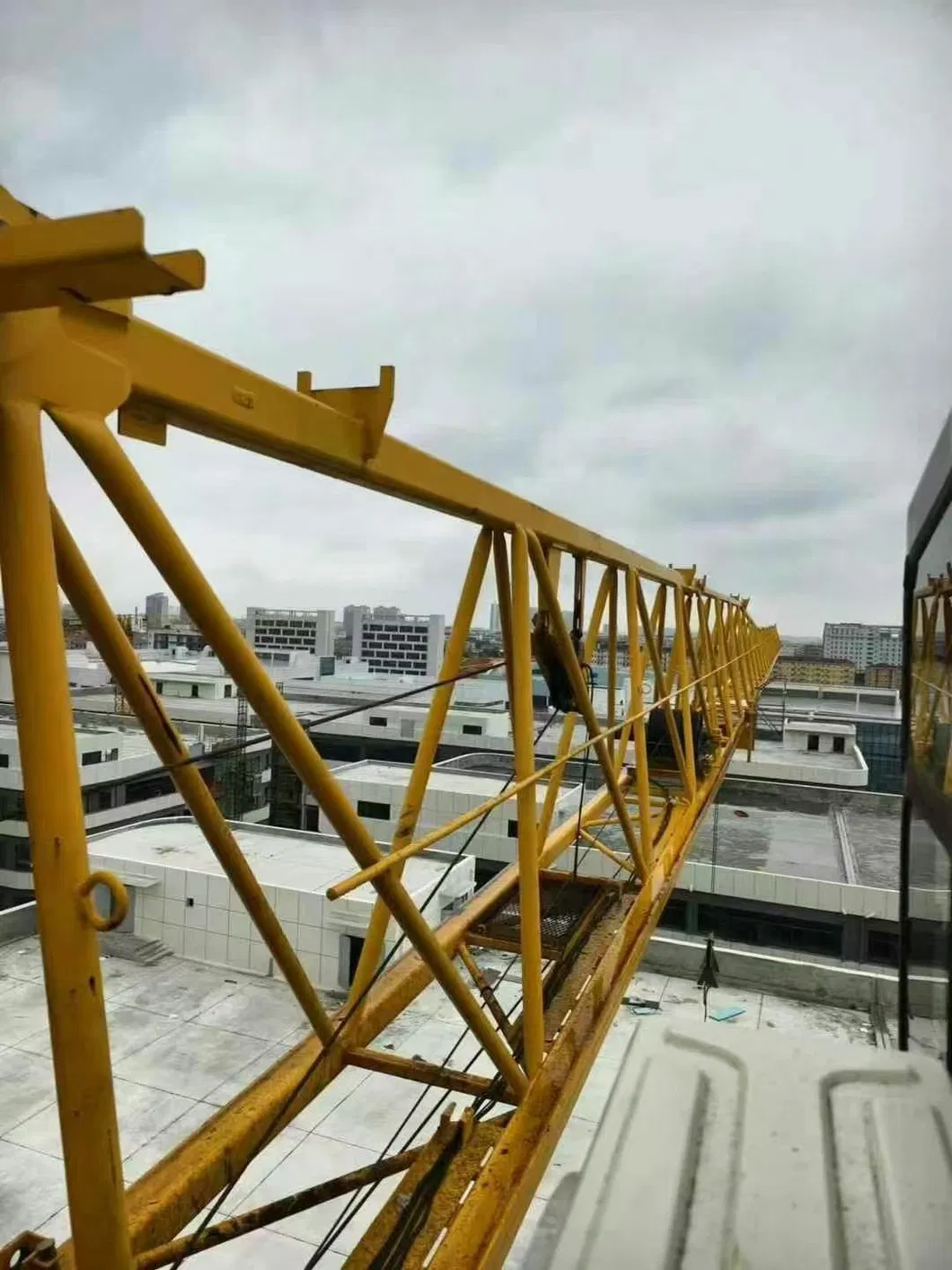 Used Zoomlion 6012 Tower Crane Reliable Lifting Power for Large-Scale Projects 1