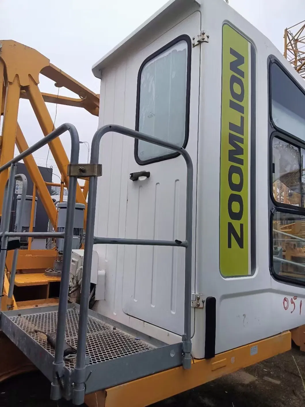 High Safety Standards Tower Crane Zoomlion W6013-6A Used Machine Crane 1