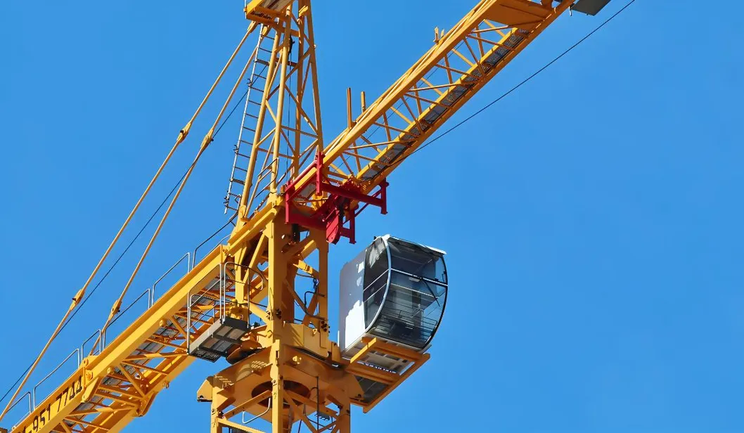 Hot Sale The Second Used Zoomlion High Quality Good Price Construction Building 7030 16 Ton Tower Crane with CE 1