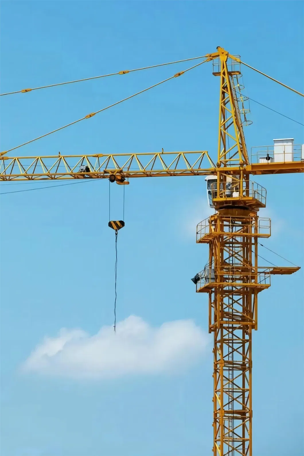 Hot Sale China Biggest The Second Used Zoomlion Tower Crane Manufacturer Brand for Sale 7020 12ton 1