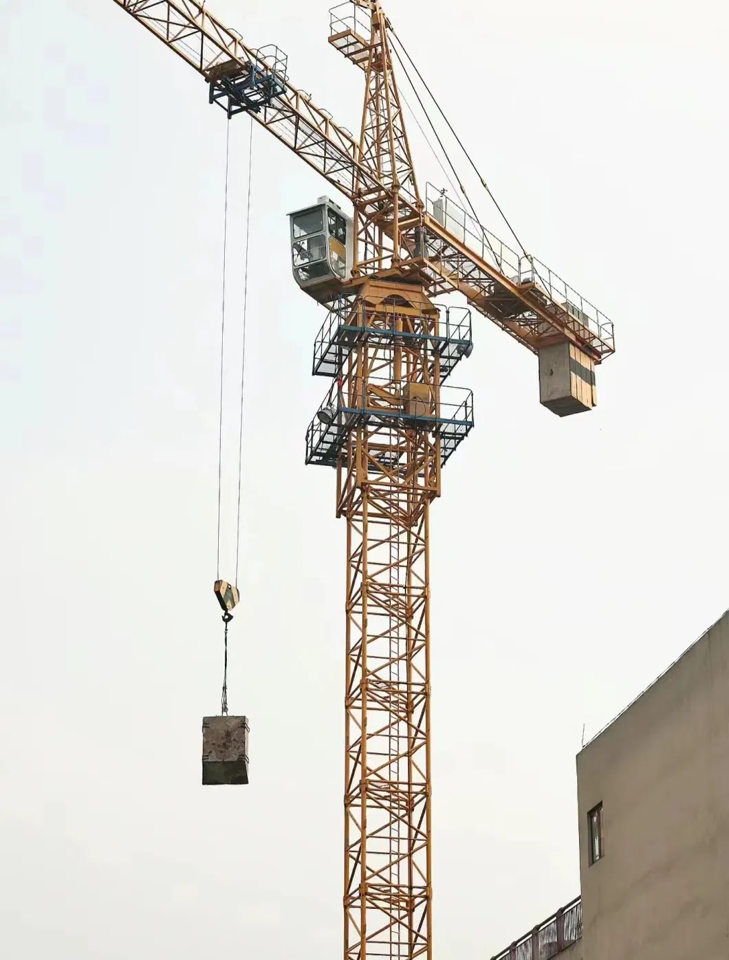 Hot Sale China Biggest The Second Used Zoomlion Tower Crane Manufacturer Brand for Sale 7020 12ton 3