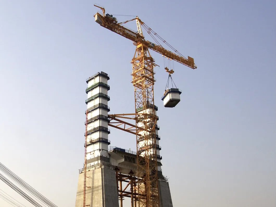 Zoomlion Brand 8t Mobile Tower Crane with Cabin 0
