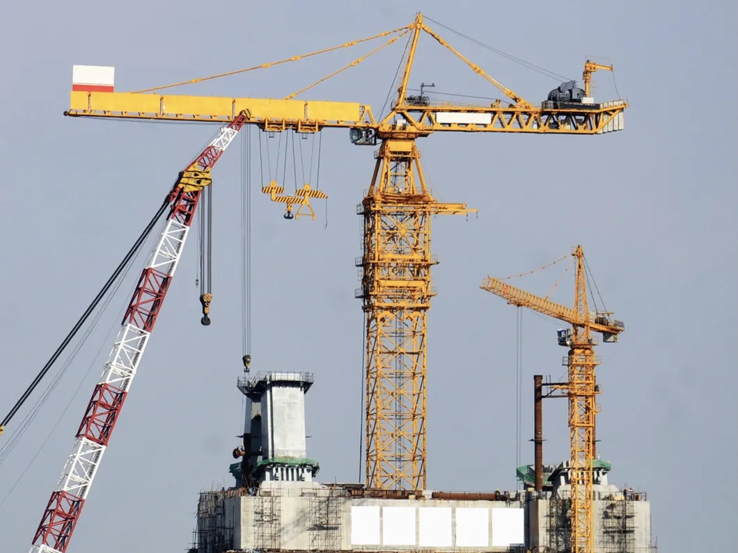 Zoomlion Brand 8t Mobile Tower Crane with Cabin 2