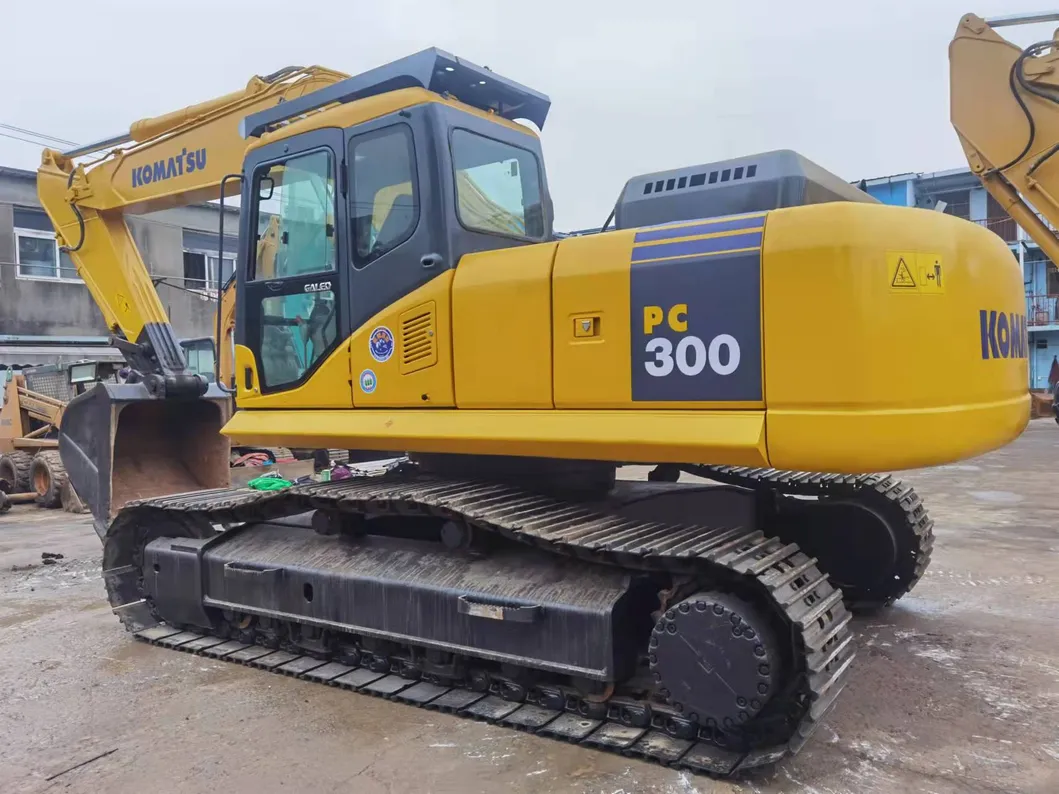 Good Condition Japan Made 30 Ton Digger Used Komatsu Excavator PC300-7 Hydraulic Crawler Excavator Komatsu PC300 2