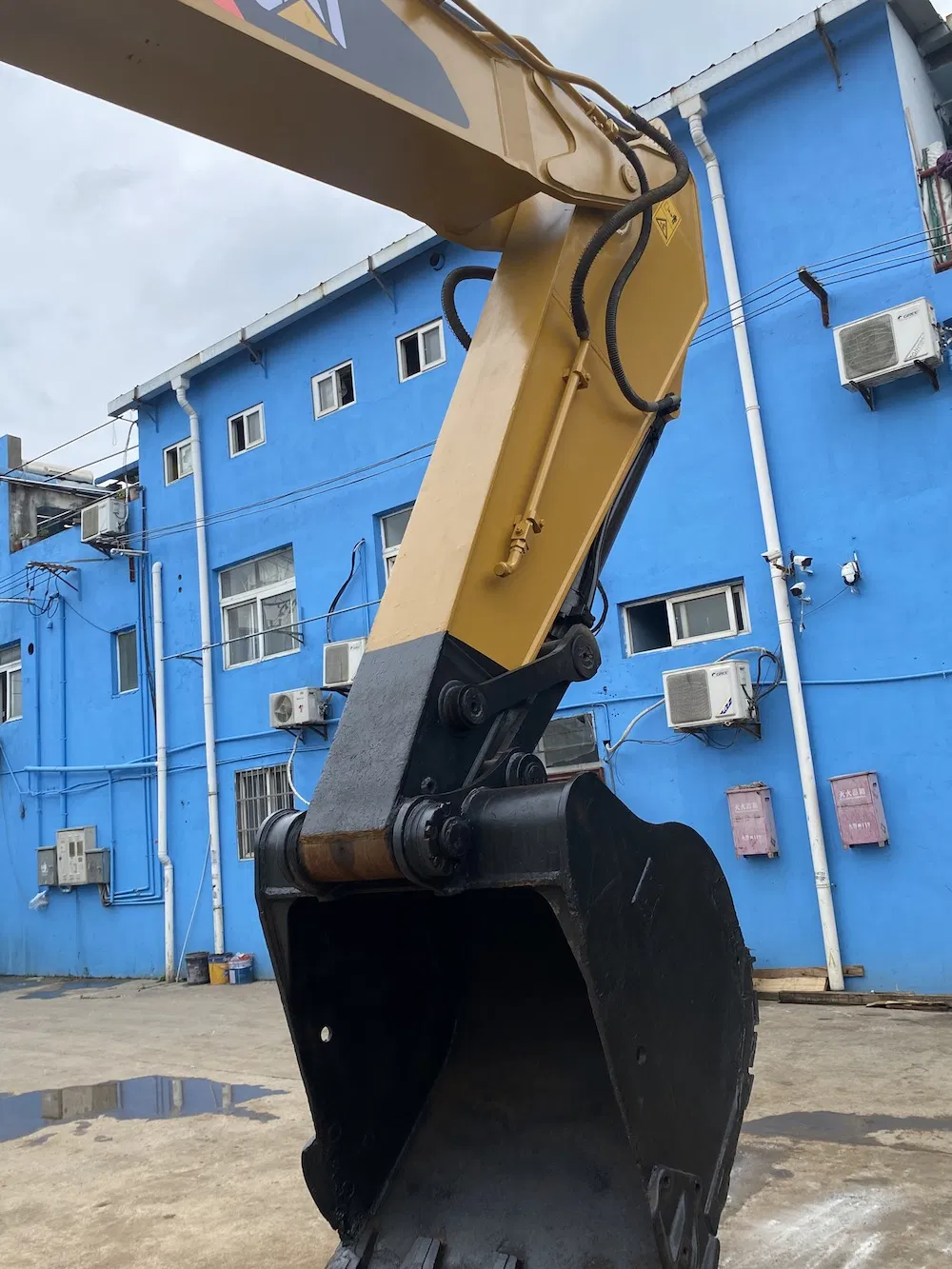 30 Ton Used Caterpillar Hydraulic Crawler Excavator Cat 330d and Excavator 320b 330d 330b 325c 325D, 336D 2
