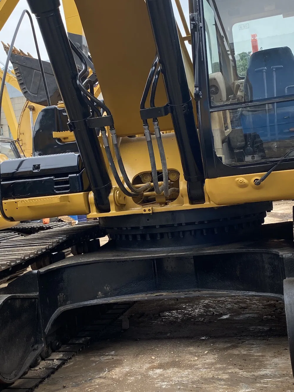 30 Ton Used Caterpillar Hydraulic Crawler Excavator Cat 330d and Excavator 320b 330d 330b 325c 325D, 336D 3