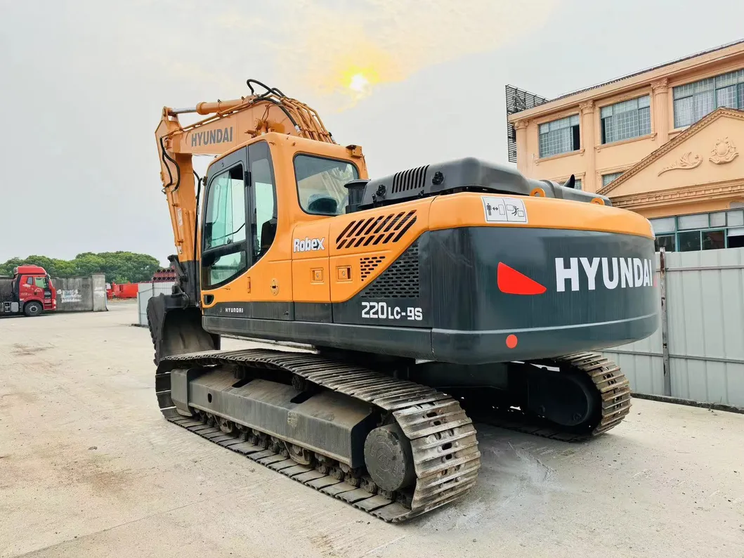 South Korea Made Hyundai 220LC-9s Used Excavator 22ton 220LC Hyundai Excavator Good Price 1