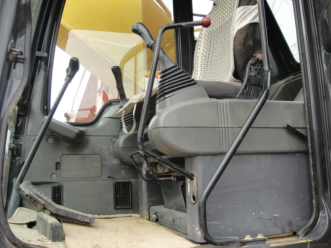 Big Tonnage Komatsu PC400-6 Used Excavator with Good Work Condition 3