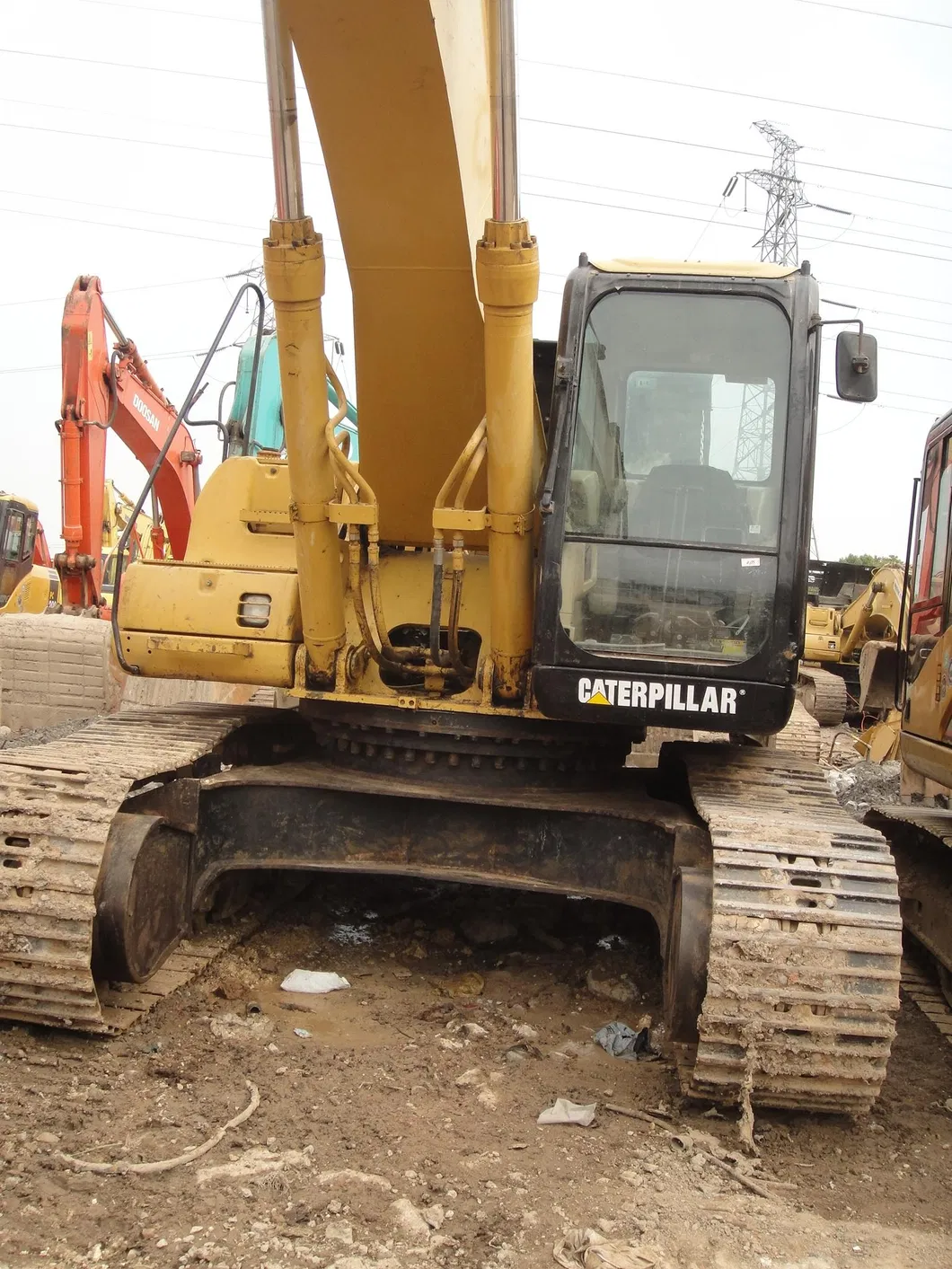 Used Caterpillar 330c Excavator Hydraulic Crawler Japan Original Used Cat Excavators for Sale 2