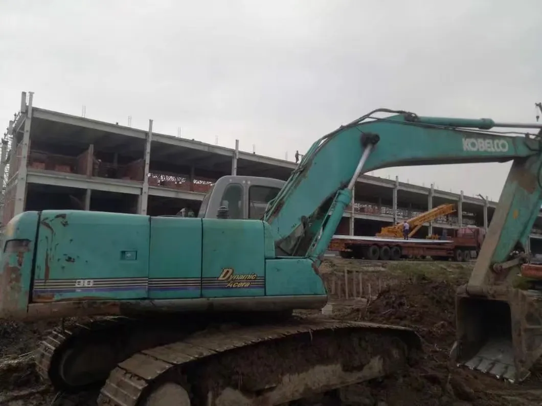 Good Performance Cheap Price Used Kobelco Sk200-6 Excavator Site Job Machinery 2
