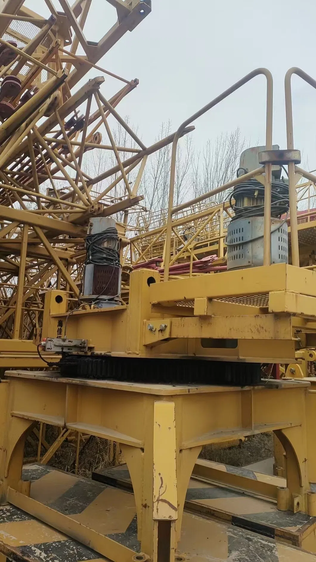 XCMG Building Construction Crane Used Tower Crane APC6013-8 8t Hammerhead Tower Crane for Sale 1